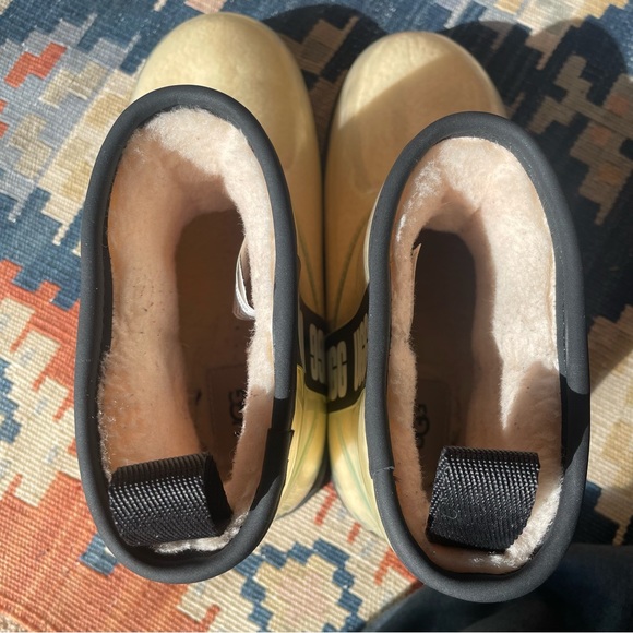 UGG Classic Clear Mini Boot Womens Size 7 - Picture 12 of 12